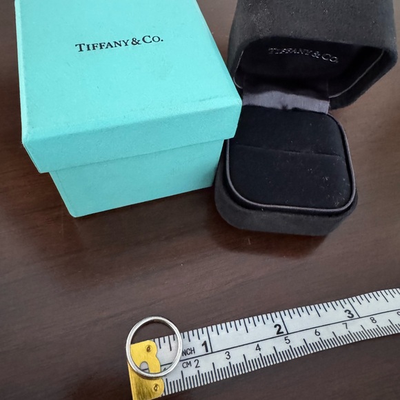 Tiffany Forever wedding band ring - Picture 3 of 4